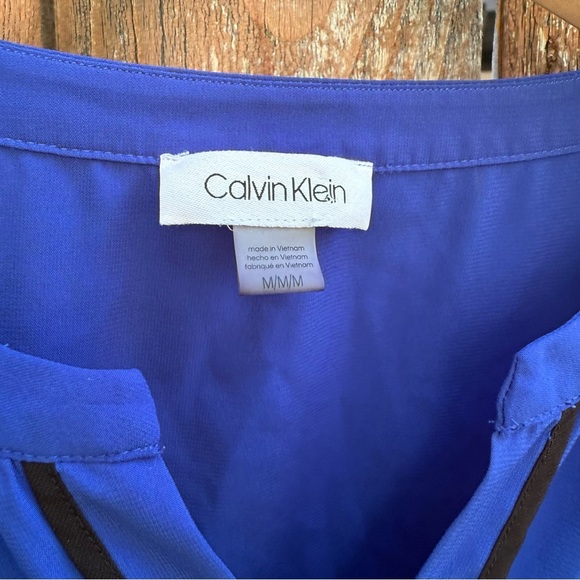 CALVIN KLEIN Women's Dark Blue Sleeveless Lightweight Top Blouse Size Medium - Picture 3 of 8